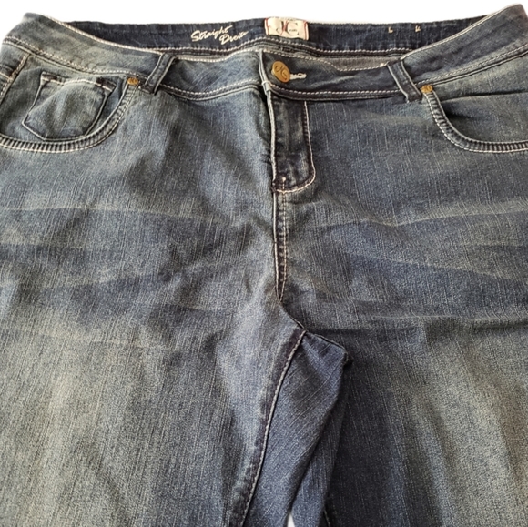 d/C jeans straight cut NWOT - Picture 2 of 5